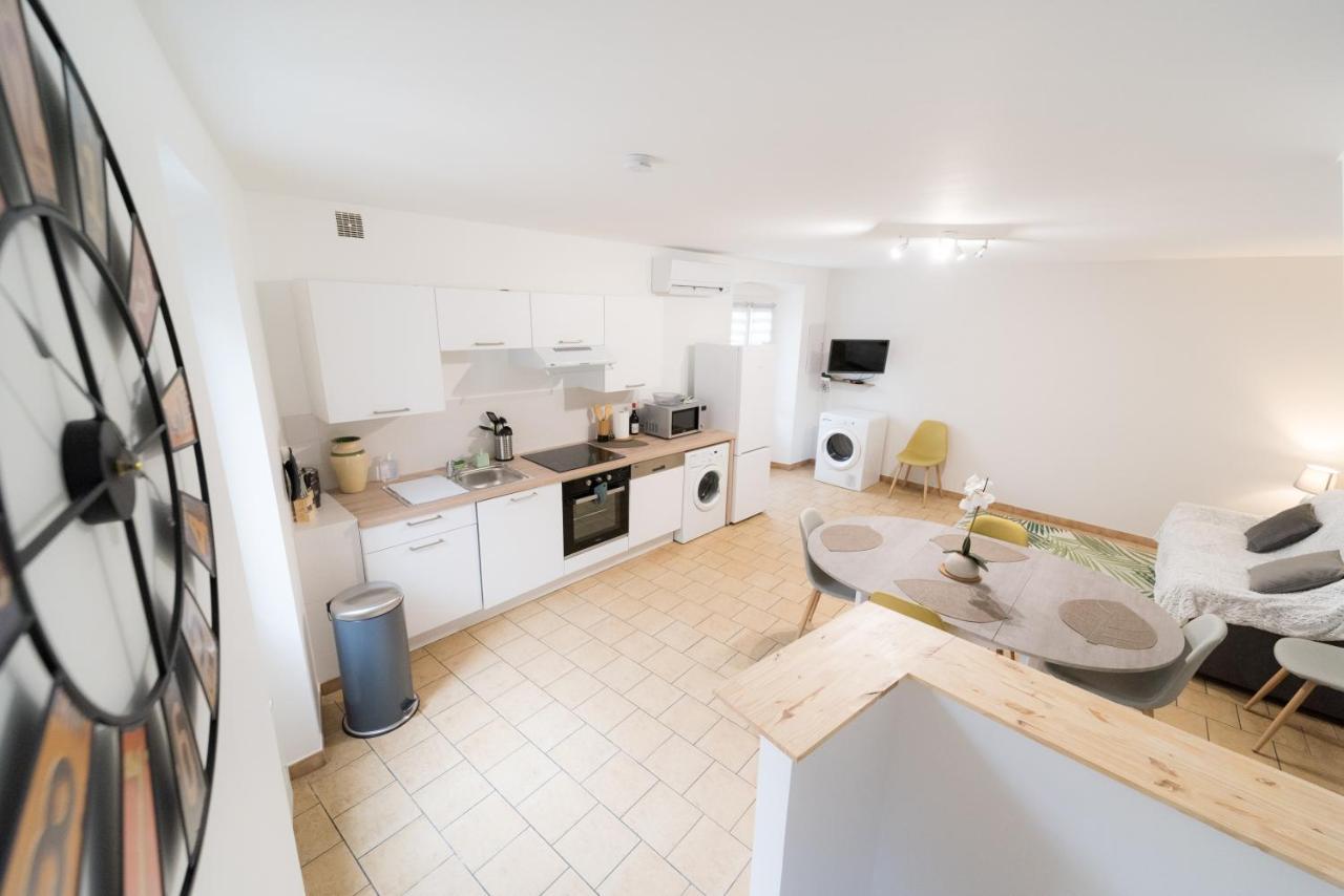 Ravissant Triplex Et Duplex Au Centre De Pont St Esprit Apartman Kültér fotó