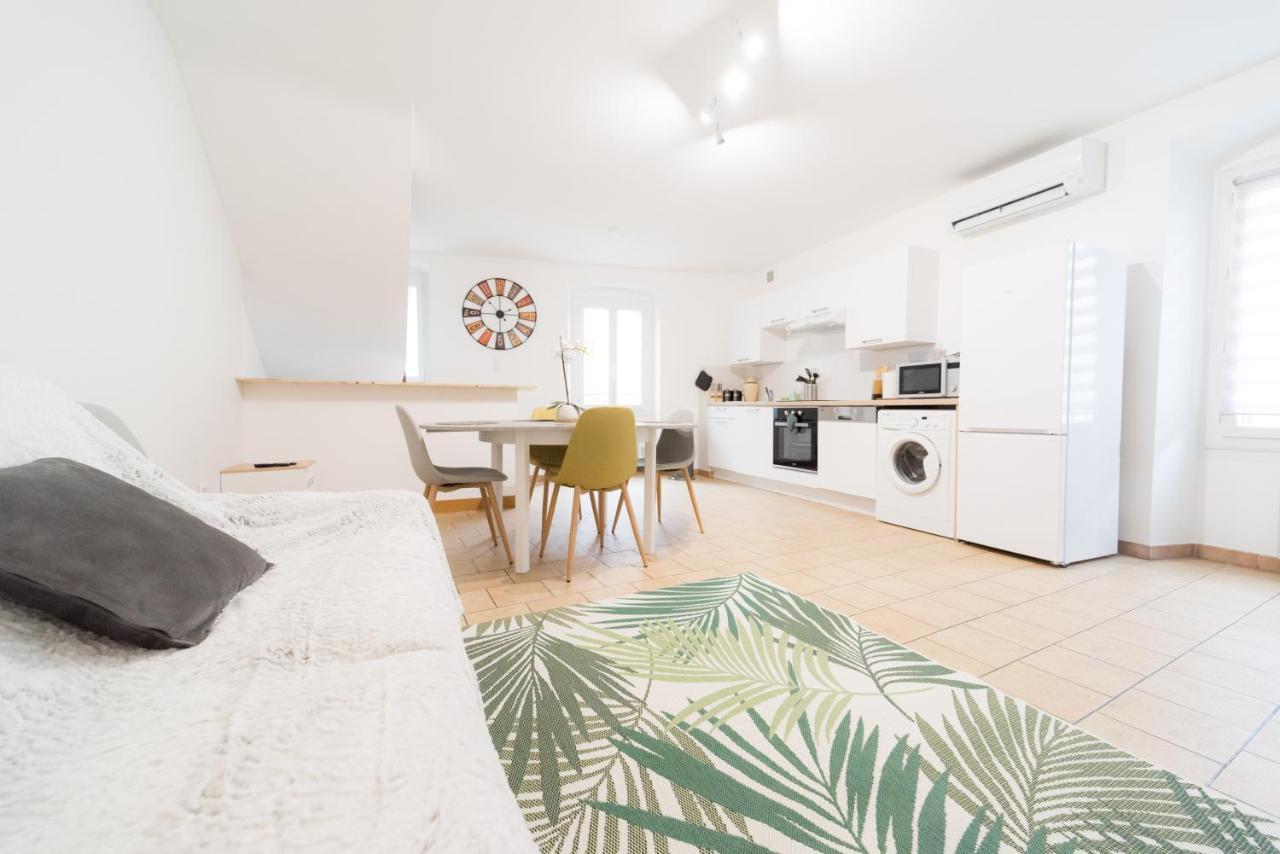 Ravissant Triplex Et Duplex Au Centre De Pont St Esprit Apartman Kültér fotó