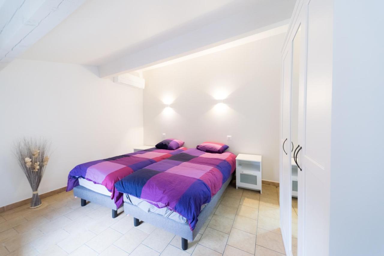 Ravissant Triplex Et Duplex Au Centre De Pont St Esprit Apartman Kültér fotó